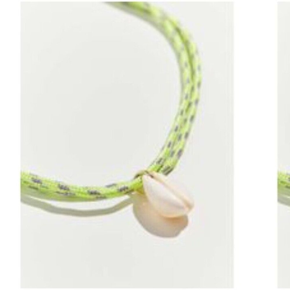 Urban Outfitters Women's Green Oceana Corded Shell Pendant Necklace NWT $48.00